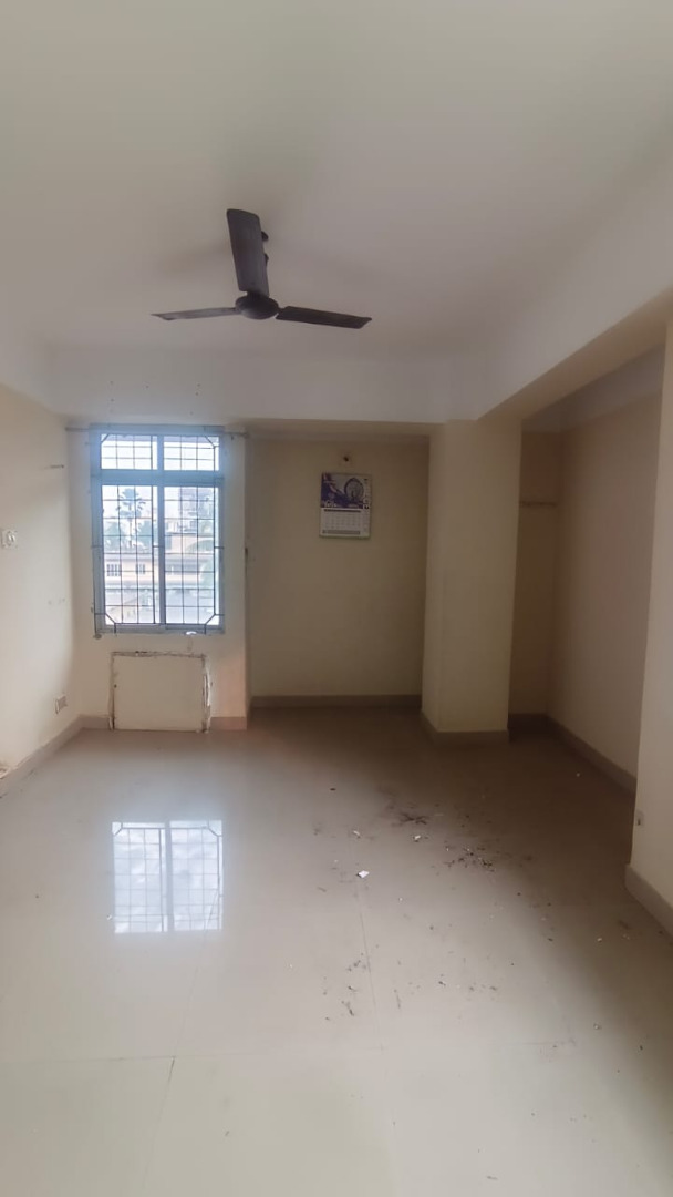 Unfurnished 4bhk in Fakharuddin Ali Ahmed Road, Barbari Village, Guwahati, Assam, India for Rent